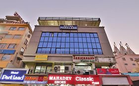 Hotel Parkland Maninagar 2*